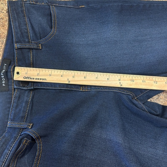 Prosperity Boot Cut Dark Wash Jeans Stretch Womens Size 32 - Picture 10 of 10